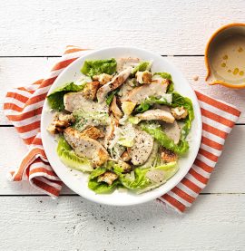 Snabblagad, klassisk Ceasarsallad med kyckling