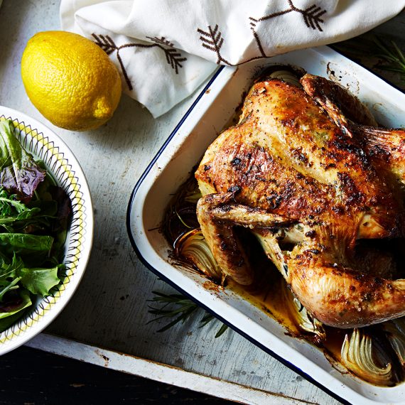Helrostad kyckling med rosmarin- och citronsmör