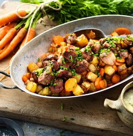 Smörstekt kycklingmage med knippmorötter och senapscrème