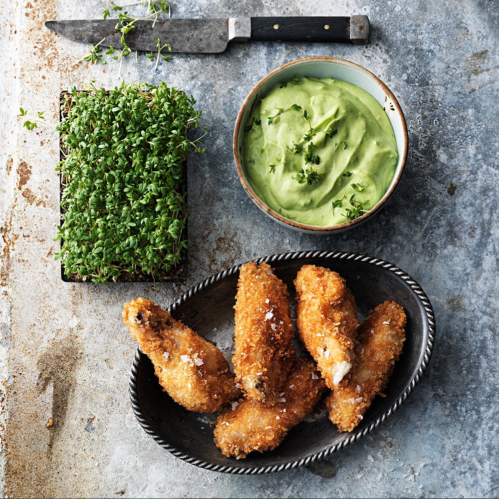 Friterade kycklingvingar med krassemajonnäs