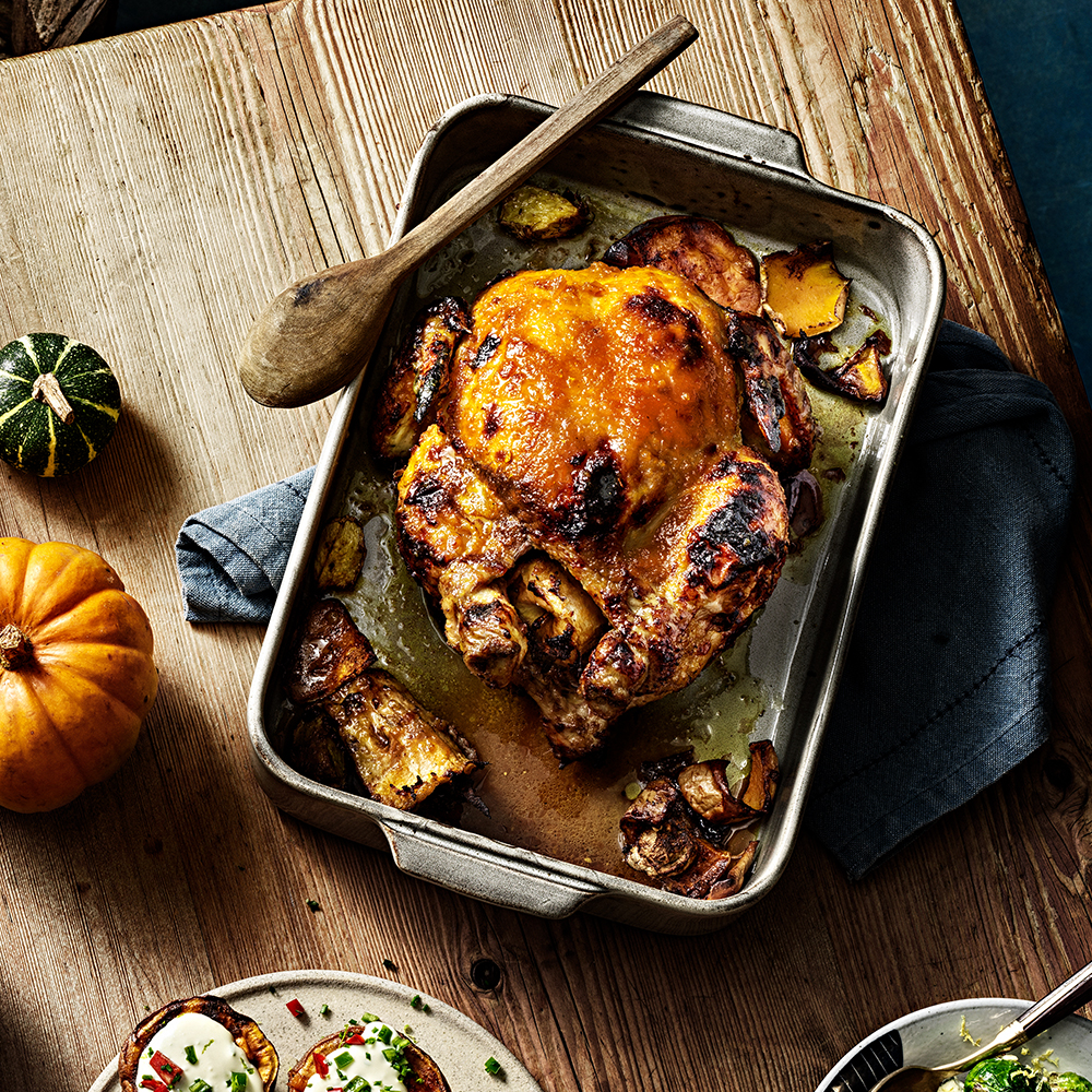 Pumpkin barbecue chicken på hel Gårdskyckling