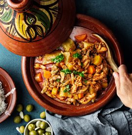 Nordafrikansk kycklinggryta med strimlad kycklinglårfilé & harissa