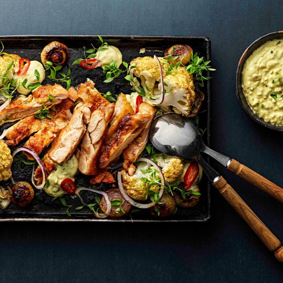 Kycklinglårfilé med rostad blomkål & currymajonnäs
