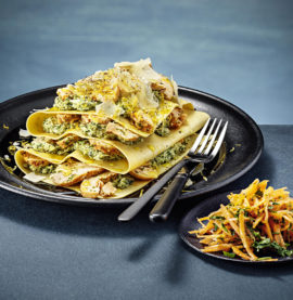 SNABB KYCKLINGLASAGNE med grönkål