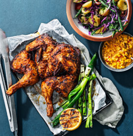 BBQ BUTTERFLY CHICKEN med creamed corn och potatissallad – Kronfågel