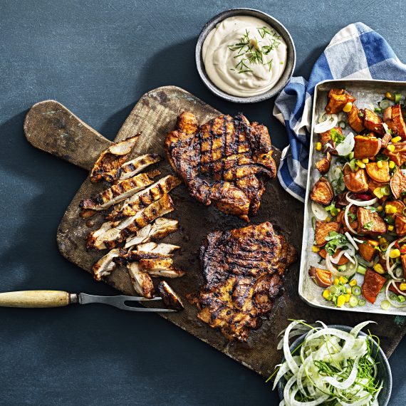 BBQ KYCKLINGSTEAK AMERICAN med rostad sötpotatis – Kronfågel